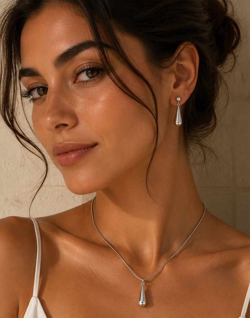 Parure Goutte d’Eau Argentée Femme | Collier & Boucles d’Oreilles Élégantes