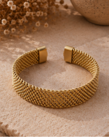 Bracelet Tissé Doré – Aveloria
