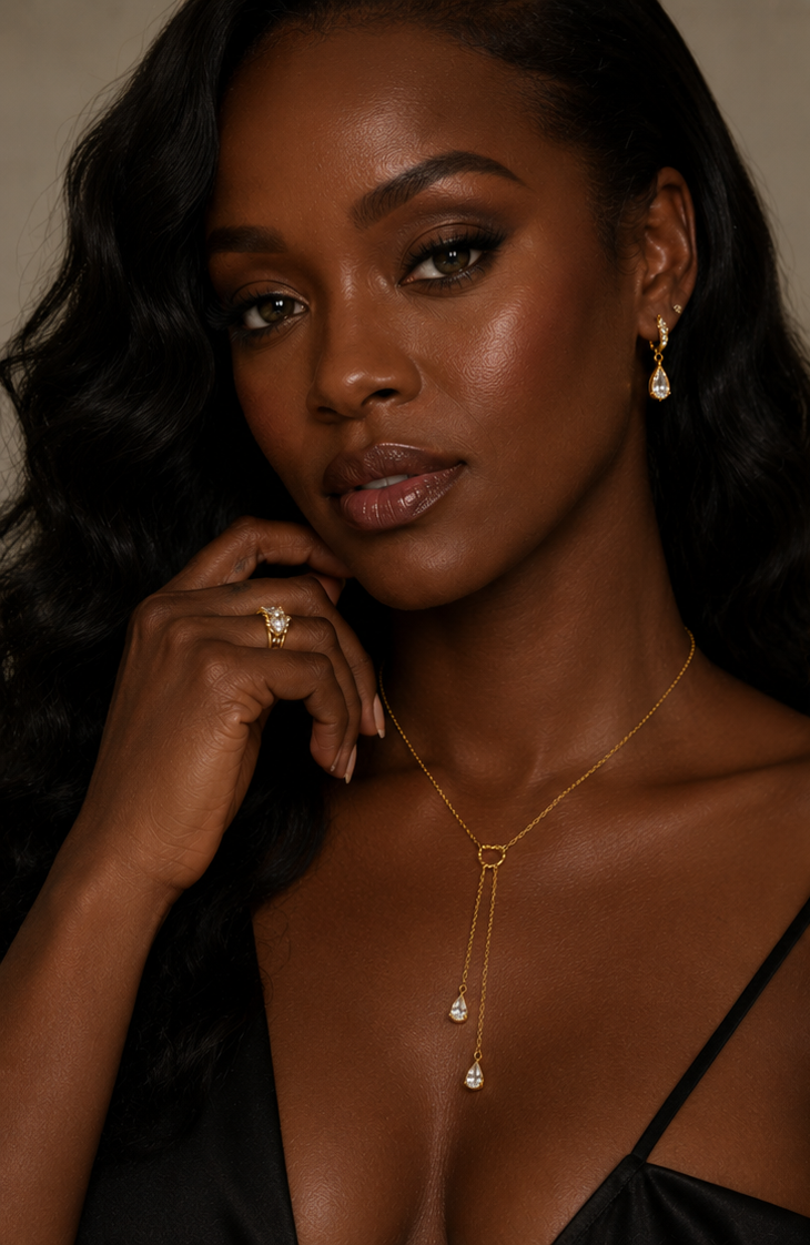 Collier Gouttes Doré Acier Inoxydable – Zircons & Élégance