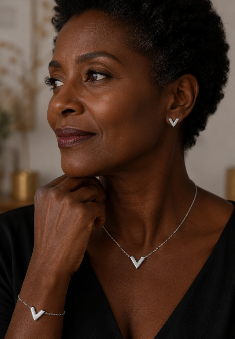 Parure Argentée Femme – Collier, Bracelet & Boucles d’Oreilles