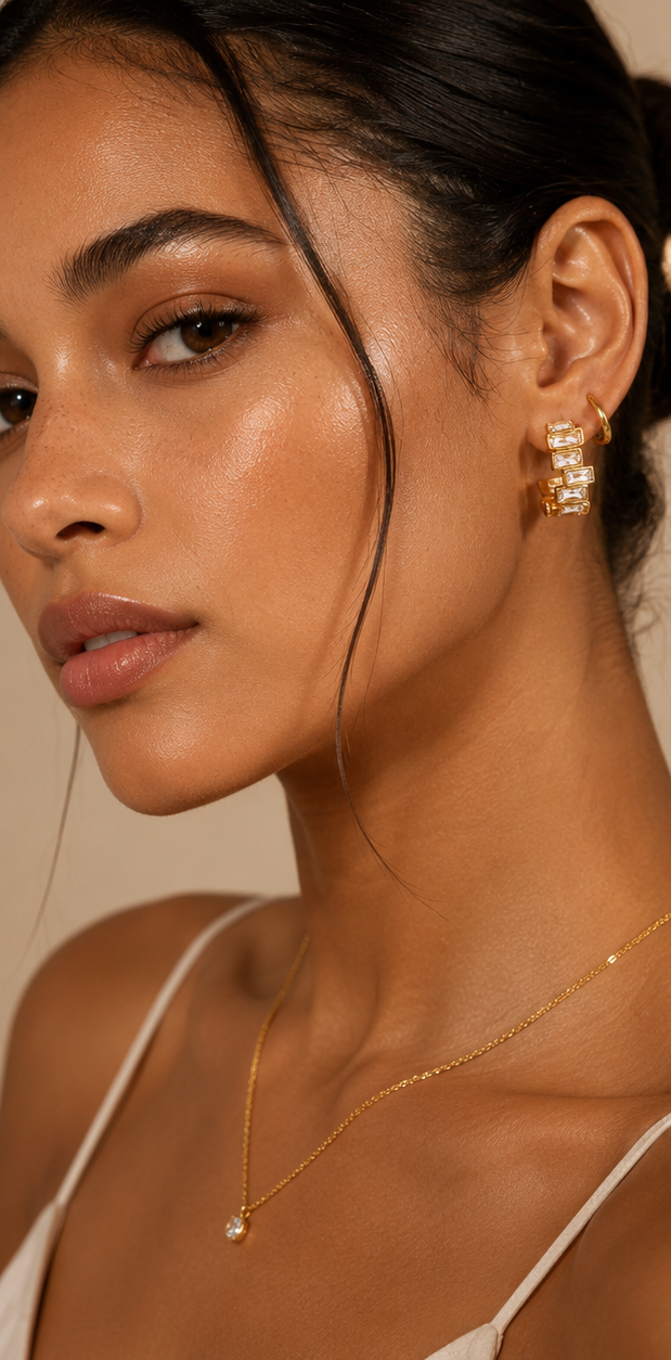 Boucles d’Oreilles Dorées à Zircons – Plaqué Or 18K | Chic & Intemporel
