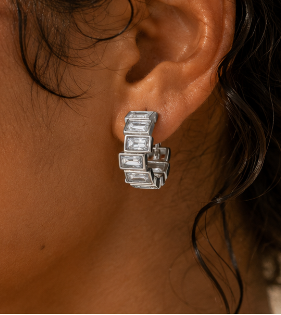 Boucles d’Oreilles Argentées à Zircons – Acier Inoxydable 304
