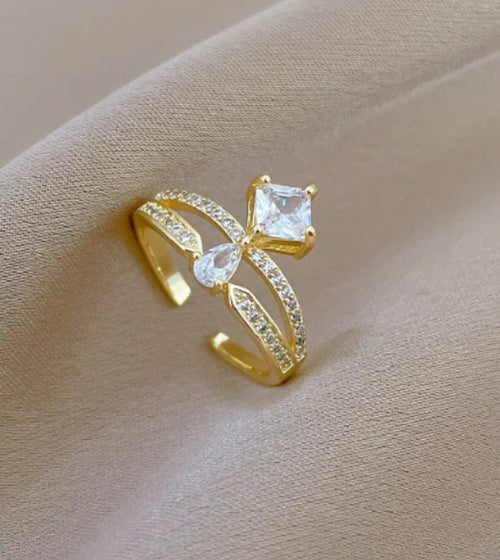 Bague Couronne Dorée Ajustable en Acier Titane | Aveloria