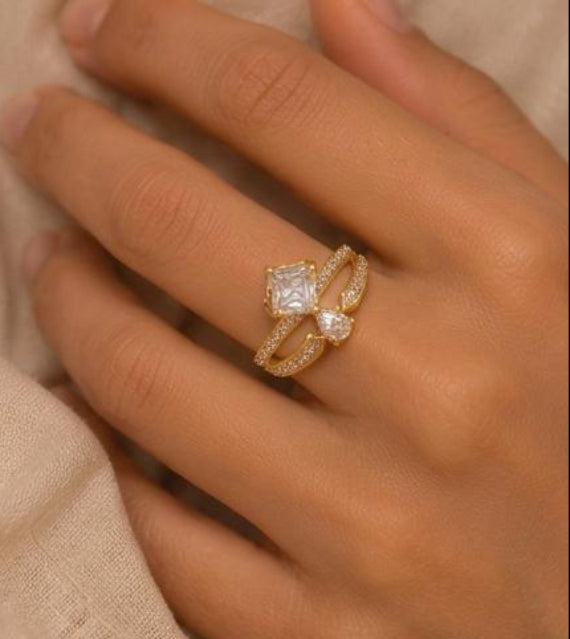Bague Couronne Dorée Ajustable en Acier Titane | Aveloria